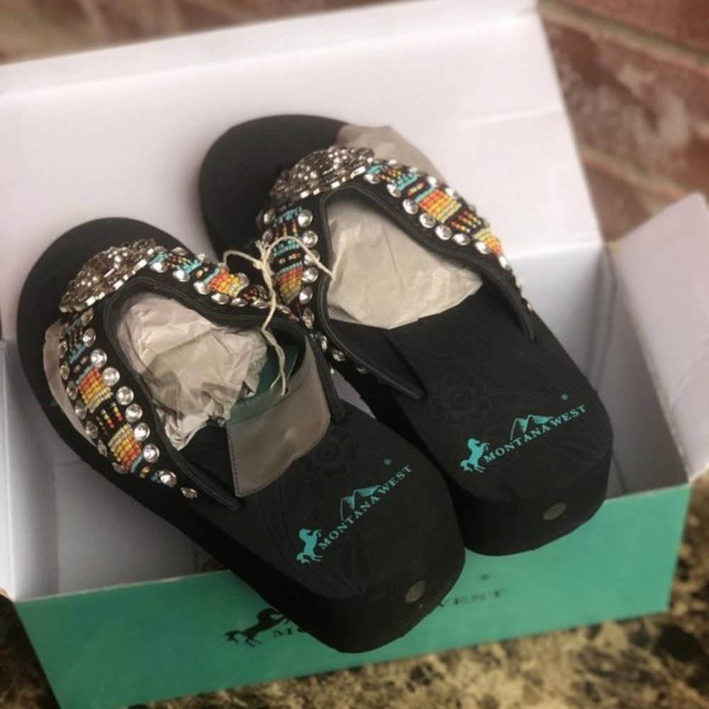 Montana West Aztec Hand Beaded Flip Flops - Picture 5 of 6